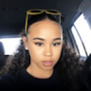 Meet your Posher, Brooke